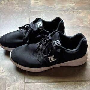 DC Shoes